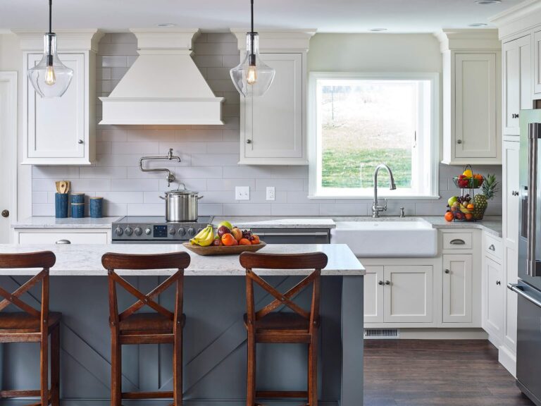 Types of Custom Cabinets: Choosing the Best Option for Your Kitchen