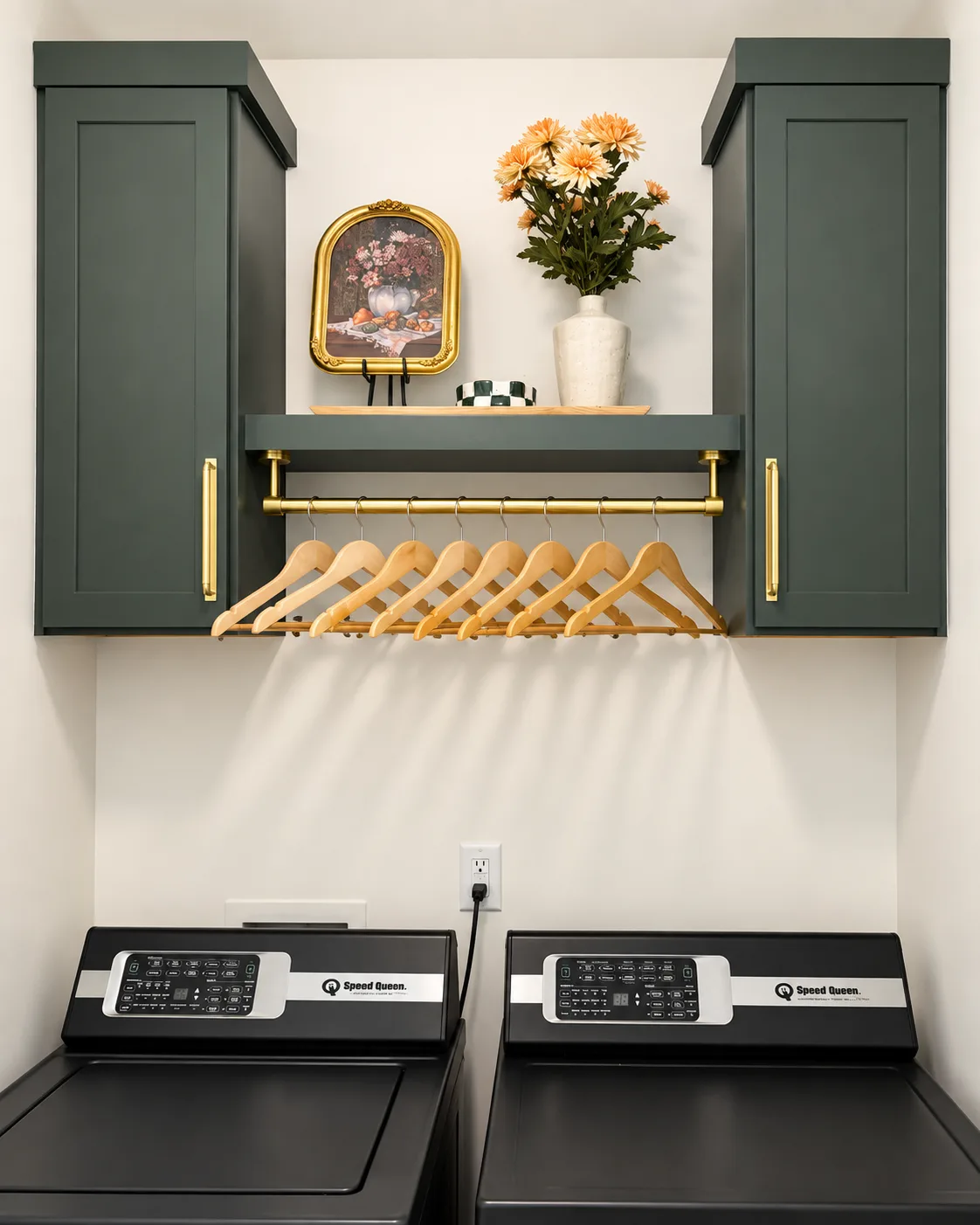 Laundry room with hanging rack
