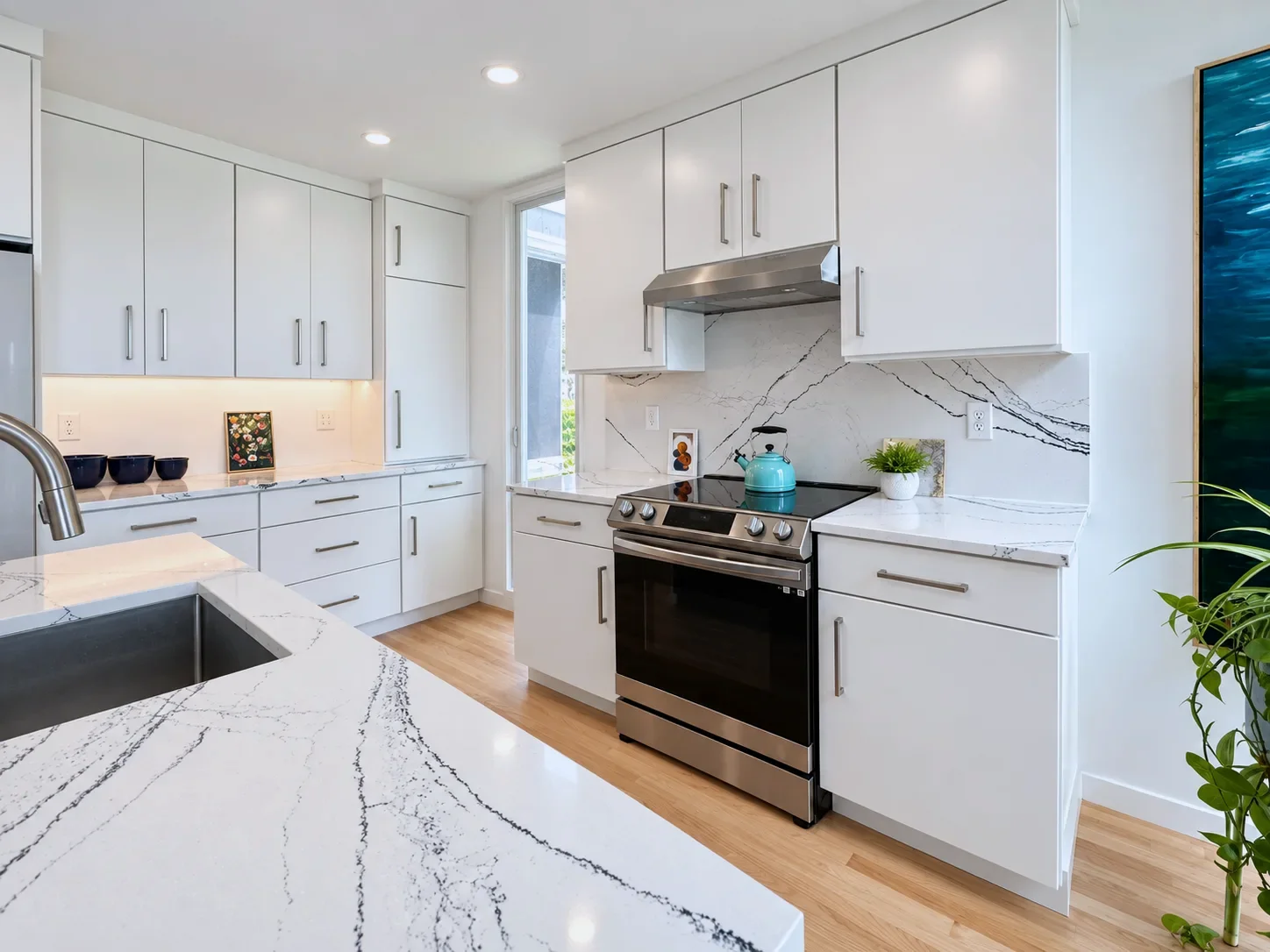 Range wall with under-cabinet lighting