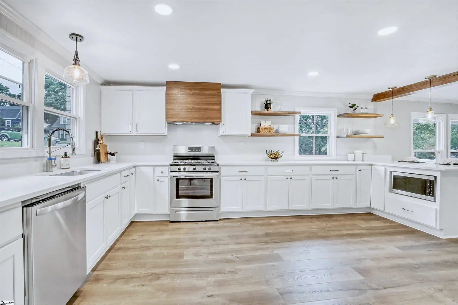 Glenn remodel kitchen in Alabaster Bristol with contractor built wood hood, South Carolina
